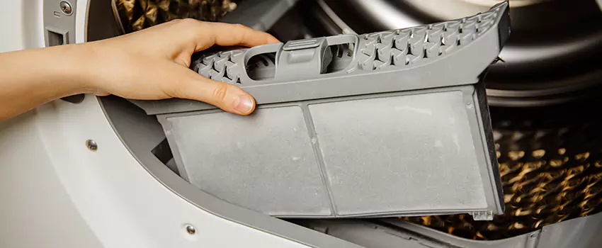 Signs Of A Clogged Dryer Lint Trap in Santa Paula, California